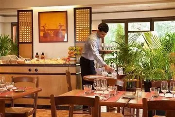 ***  Campanile Lille - Lomme Hotel France